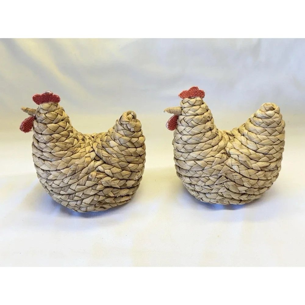 Braided Woven Straw Hen Pair Of 2 Farmhouse Table Decor